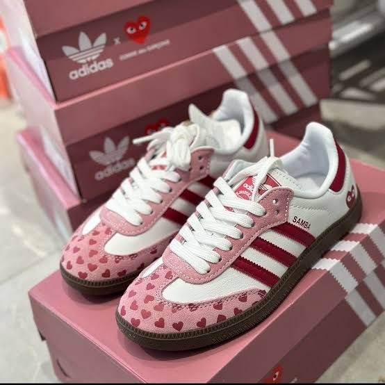 Adidas Samba CDG Heart Edition Sneakers