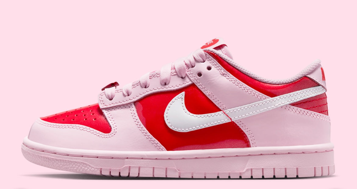 NIKE DUNK Low “VALENTINES DAY”