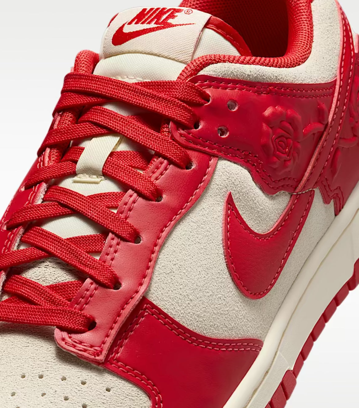 NIKE DUNK Low (ROSES)