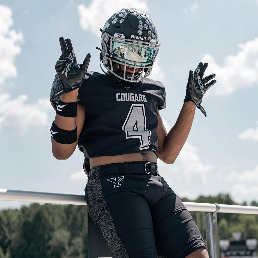 Phenom Elite VPS5 Youth Football Gloves - Team Colors